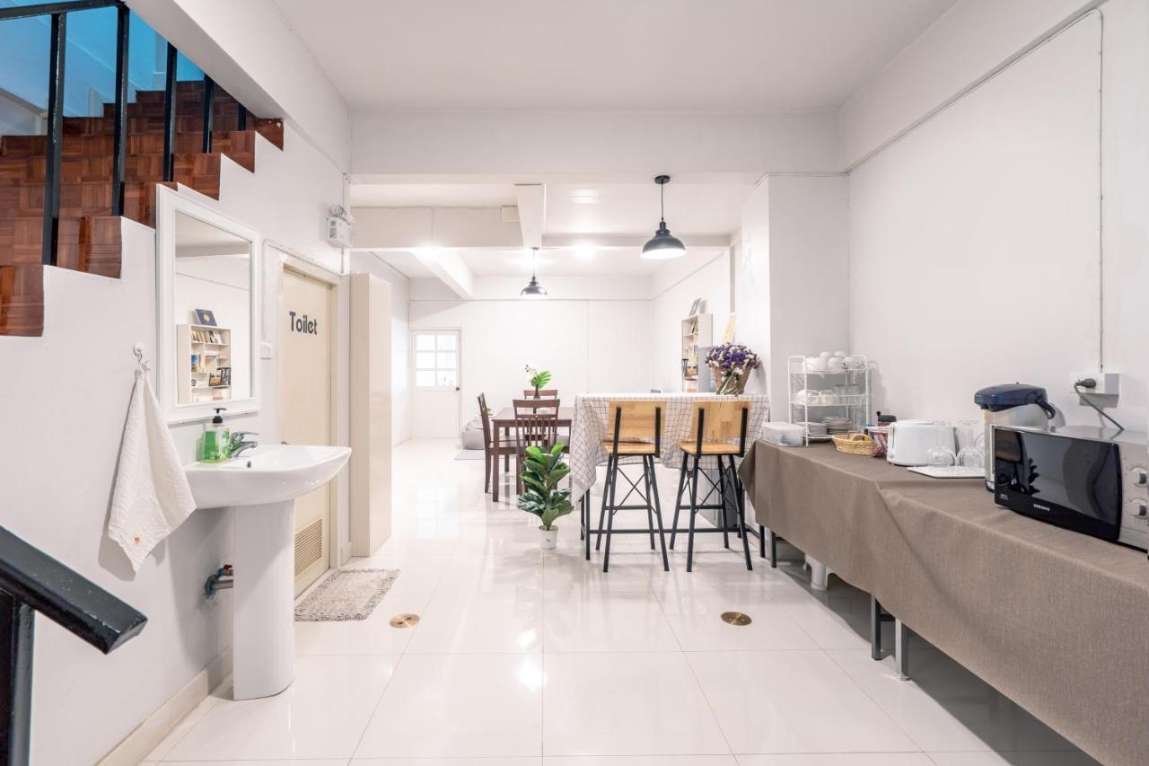 Heimish Hostel チエンマイ エクステリア 写真